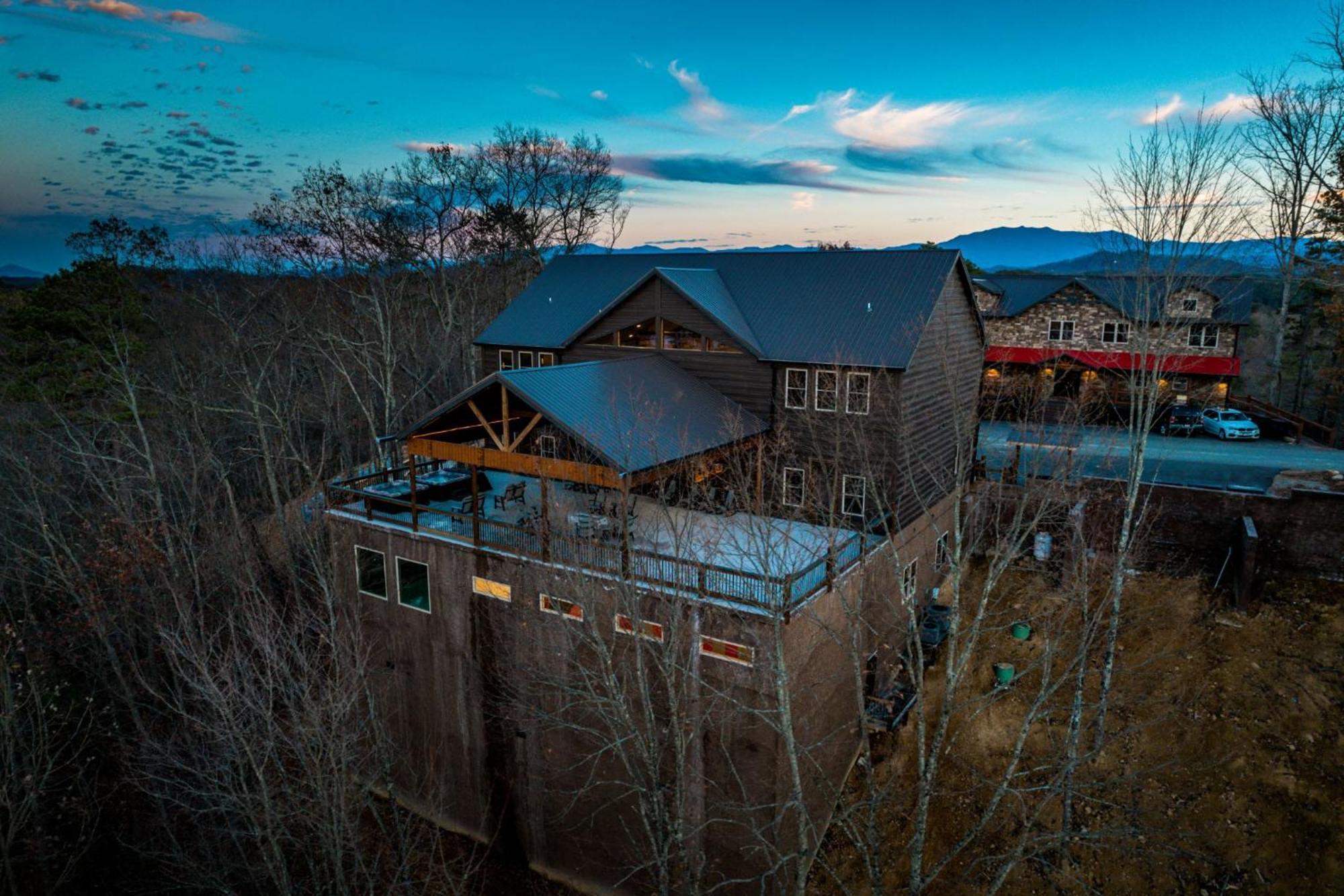 Villa Swim And Gym Mansion Pigeon Forge Esterno foto