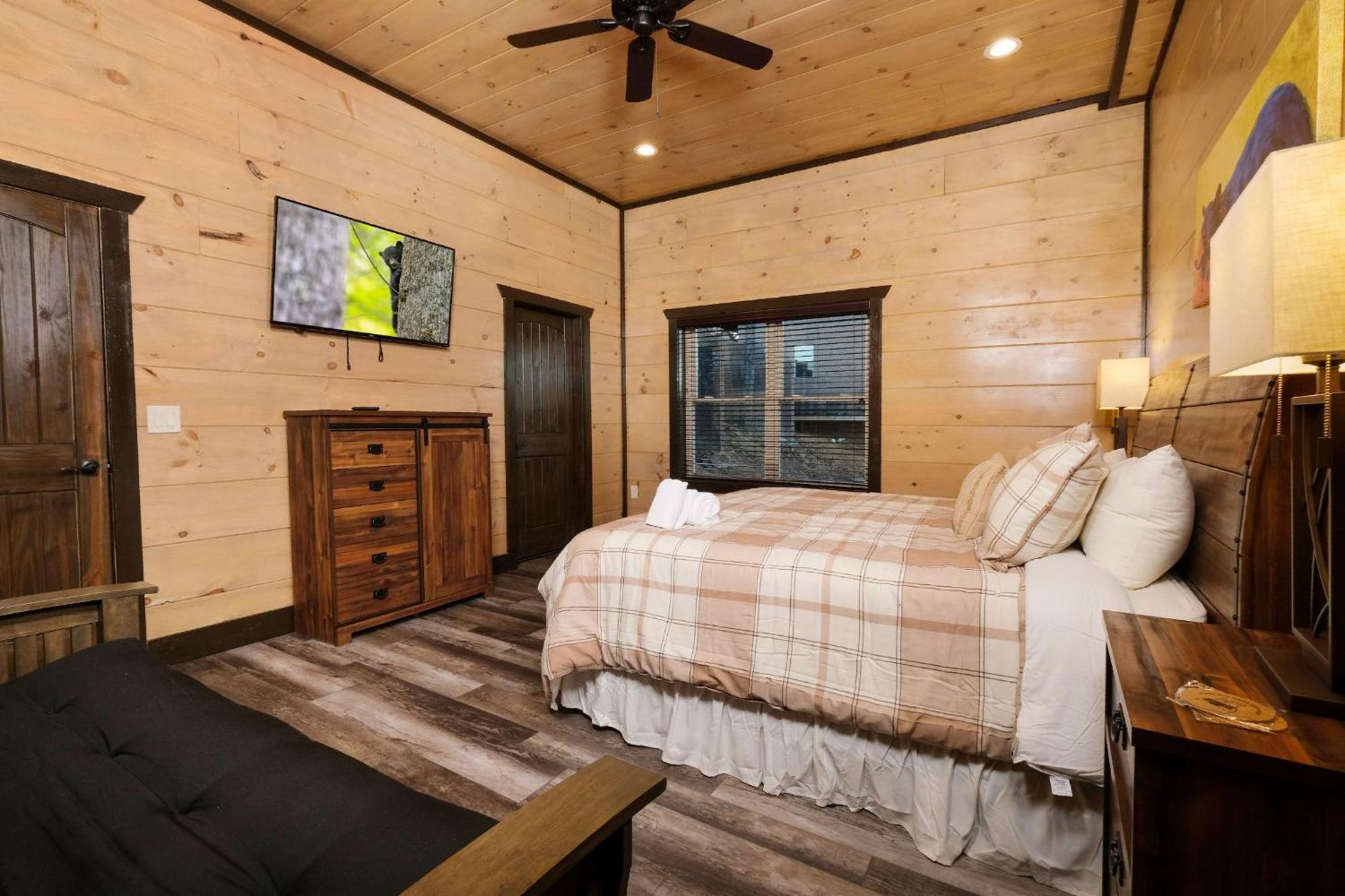 Villa Swim And Gym Mansion Pigeon Forge Esterno foto