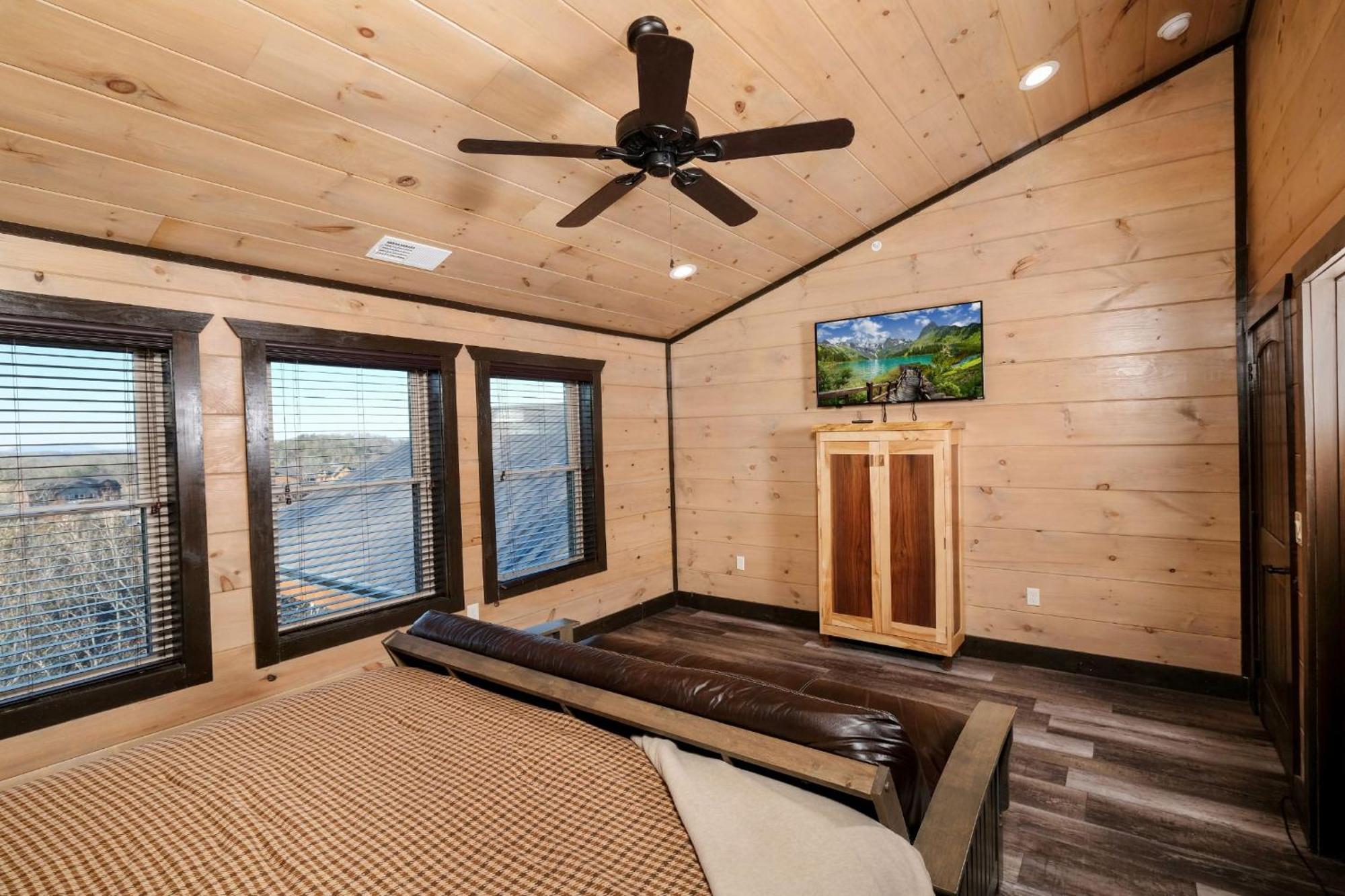 Villa Swim And Gym Mansion Pigeon Forge Esterno foto
